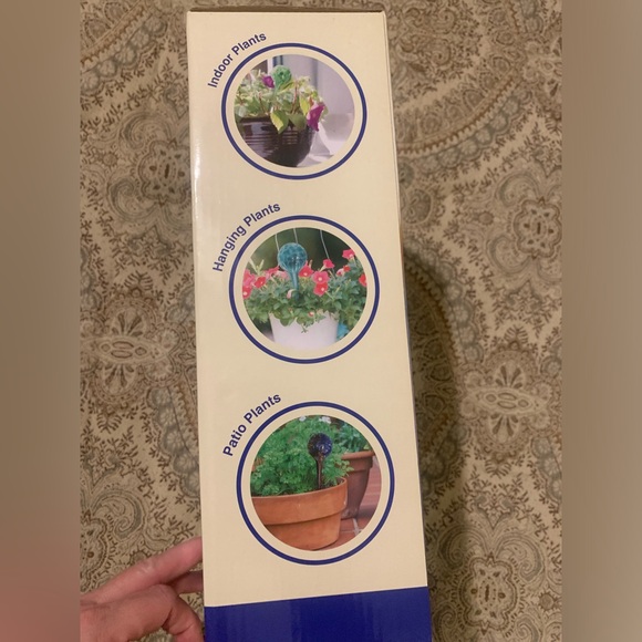 Watering Globes for Plants 4 Piece Set - Picture 6 of 8